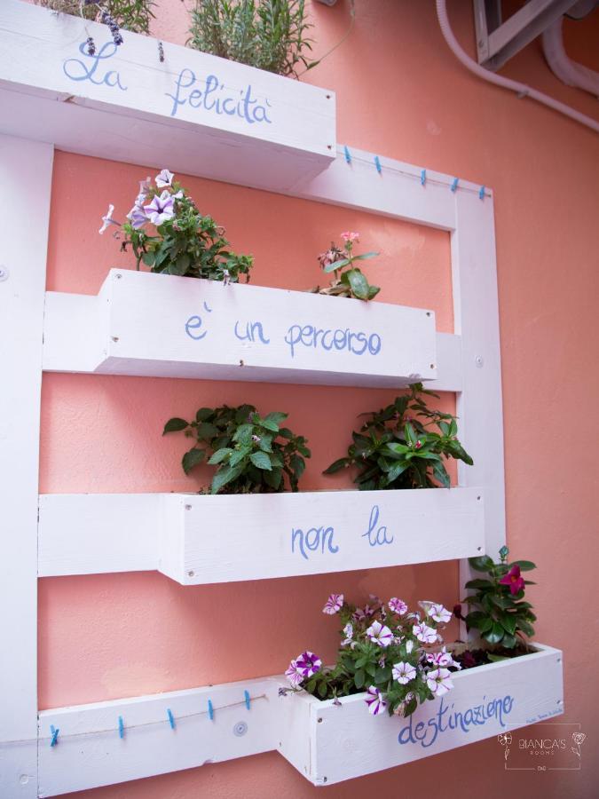Bianca'S Rooms Trani Exterior foto